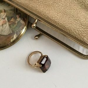 VINTAGE AVON GP LARGE AMBER STONE COCKTAIL RING